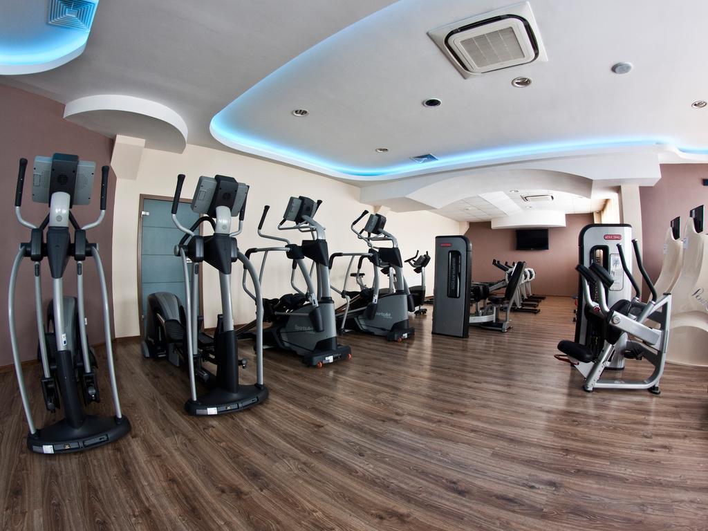Hotel Olimp Business & Spa 베예로보 외부 사진